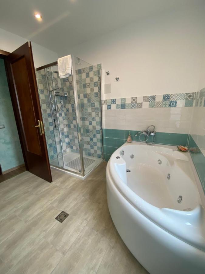 B&B Catania Centro - Charme & More Bagian luar foto
